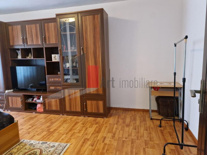 Crangasi Garsoniera mare